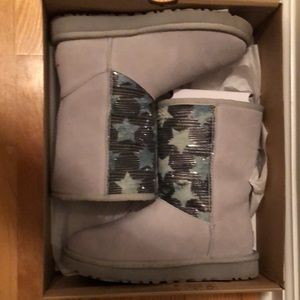 UGG classic short sequin stars sz 5